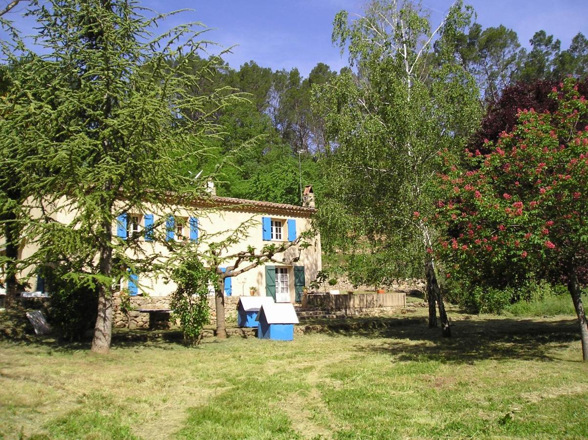 Villa Domaine De La Provenc'Ane Salernes Esterno foto