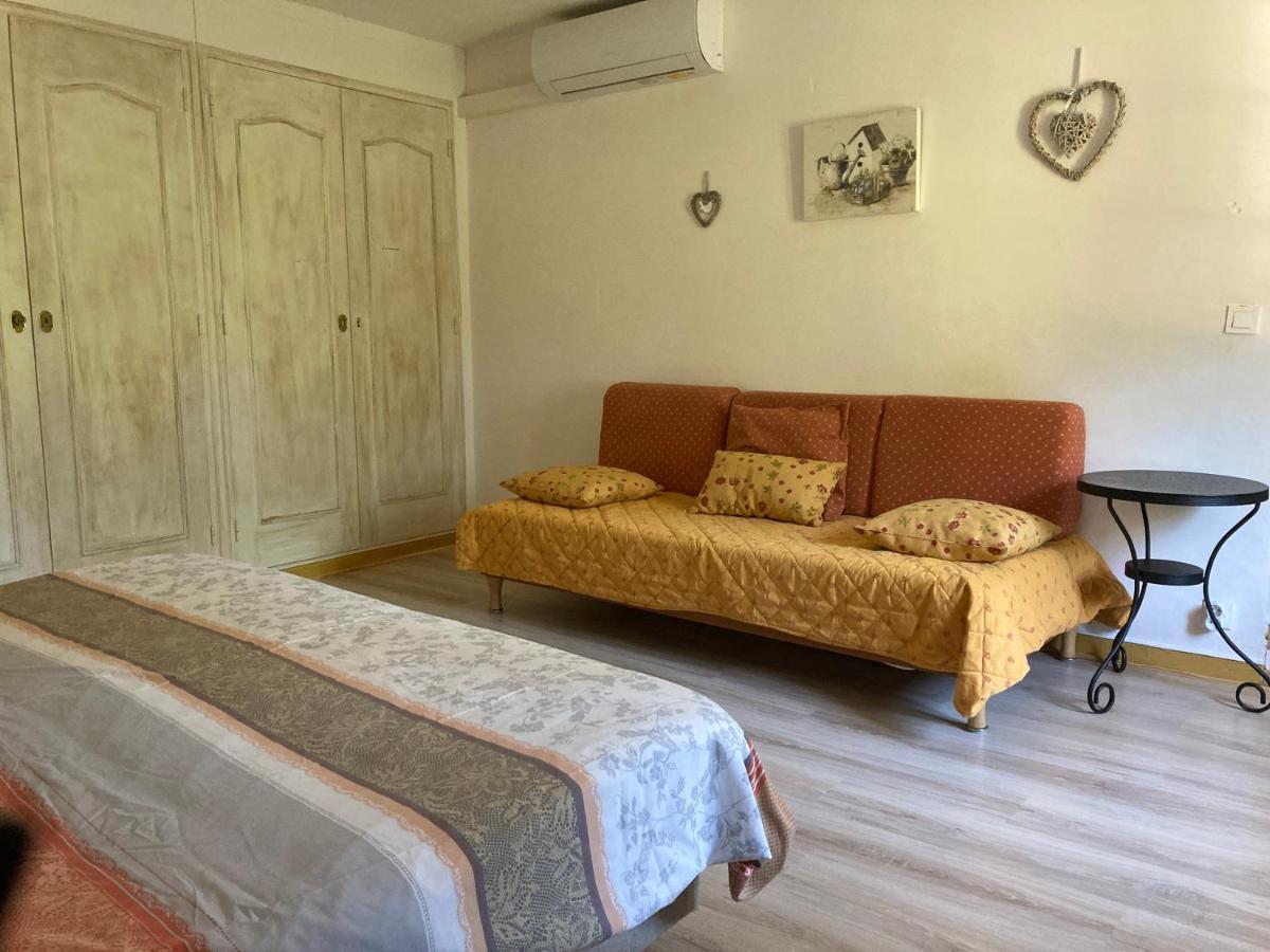 Villa Domaine De La Provenc'Ane Salernes Esterno foto